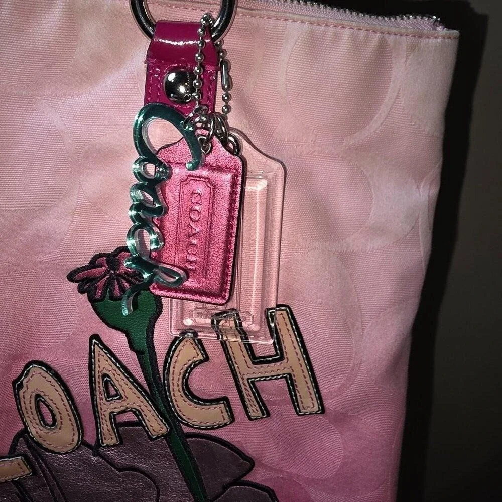 RARE Coach POPPY OMBRÉ Pink‎ Floral Tote with 3 large poppy charms